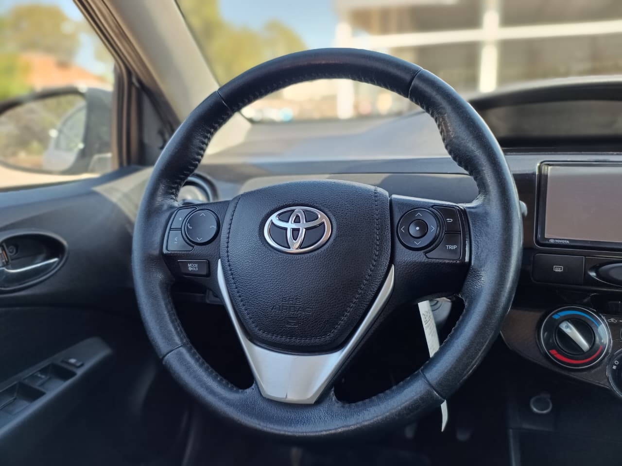 TOYOTA ETIOS XLS 1.5 6M/T L/18 5P