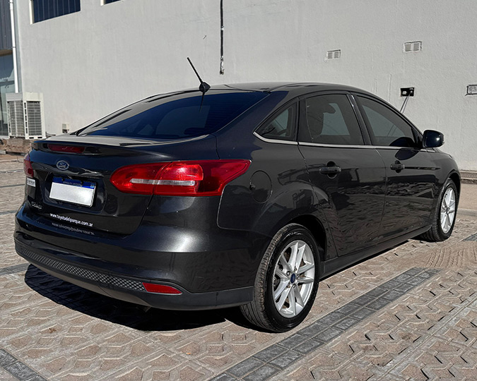 FORD FOCUS 4P 2.0L N MT SE